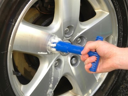 Wheel Nut and Cavity Cleaner