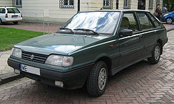 Daewoo Polonez boot liner