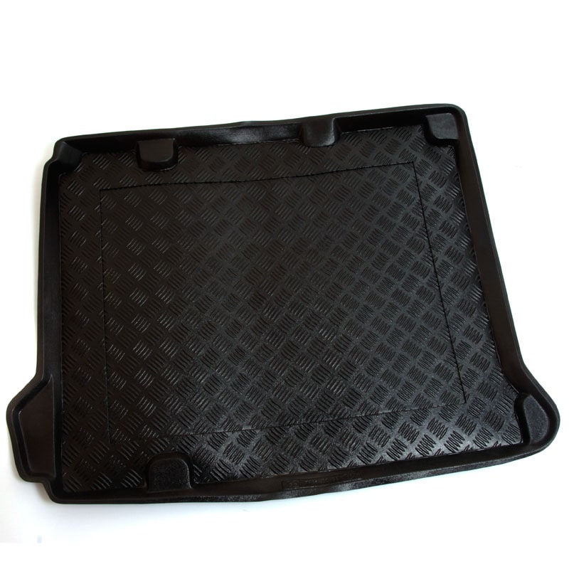 Citroen C4 with Subwoofer Boot Liner