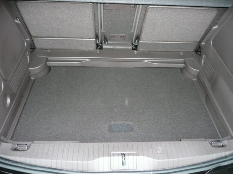Vauxhall Meriva B II MPV 5 Door Antislip Boot Liner